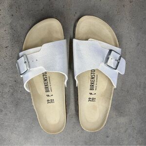 Birkenstock Metallic White Slide Sandals Size 39 Like New